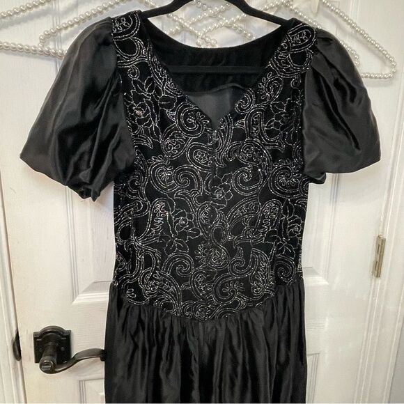 Vintage Black & Silver Dress - Picture 11 of 12